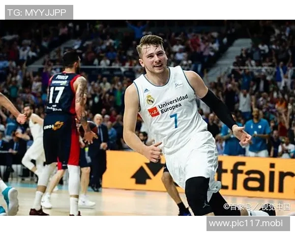 明白人蒂格称，同东契奇相比，亚历山大的比赛风格更受球迷喜欢，观赏度也更高